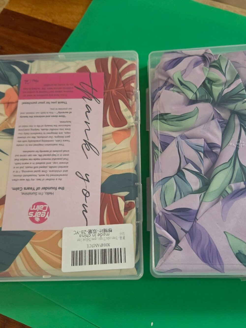 shower caps good quality set two great colors & in plastic packaging brand new